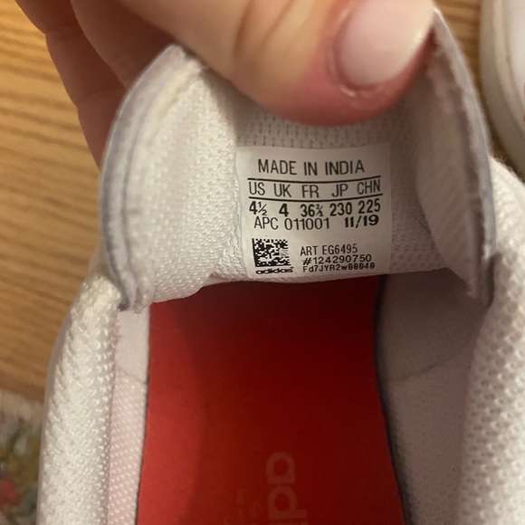 6.5 women’s Stan smith - Picture 3 of 6